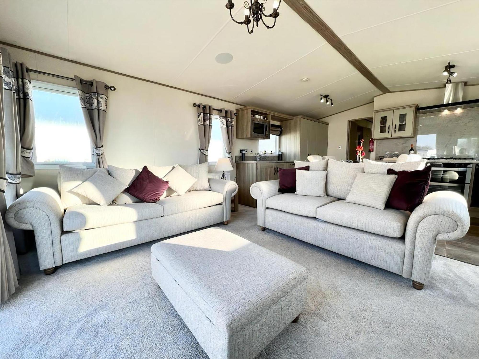 Stunning Caravan With Full Lake View At Southview Holiday Park Ref 33004Ml Skegness Kültér fotó